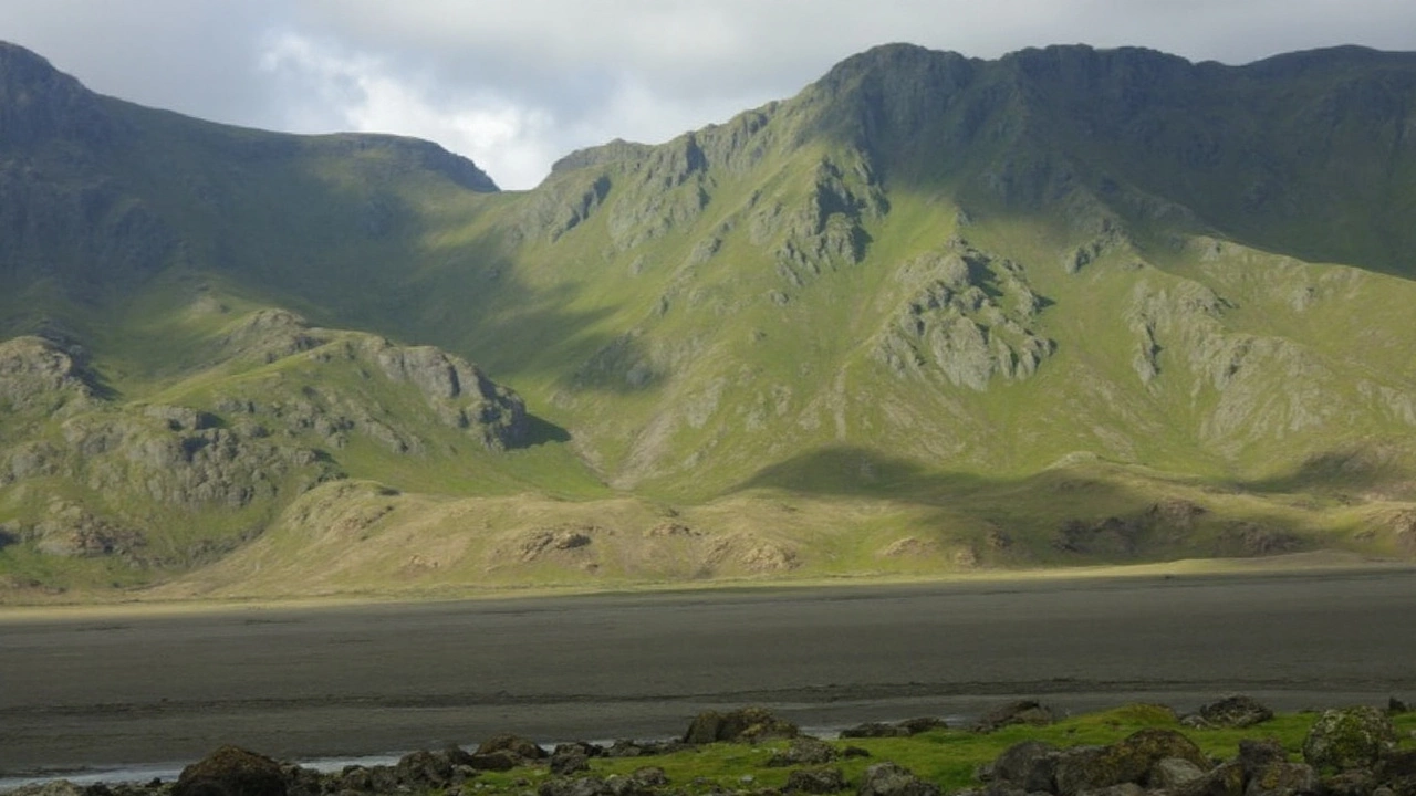 Kamchatka Earthquake Triggers Tsunami Watch Over Aleutians, Then Gets the All‑Clear